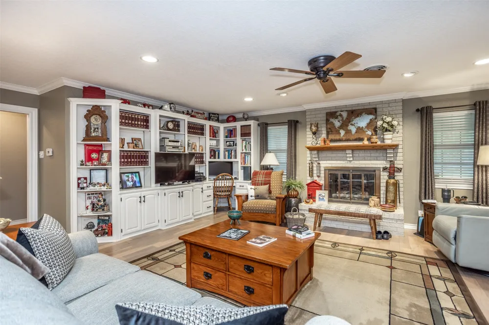 415 Rosedale Drive Gainesville, TX 76240