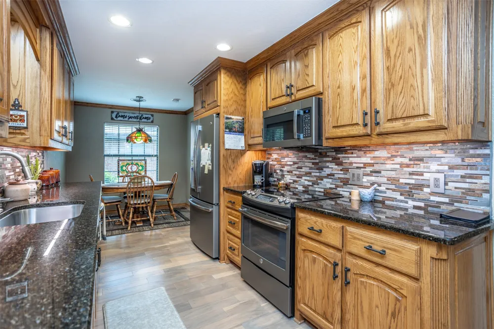 415 Rosedale Drive Gainesville, TX 76240