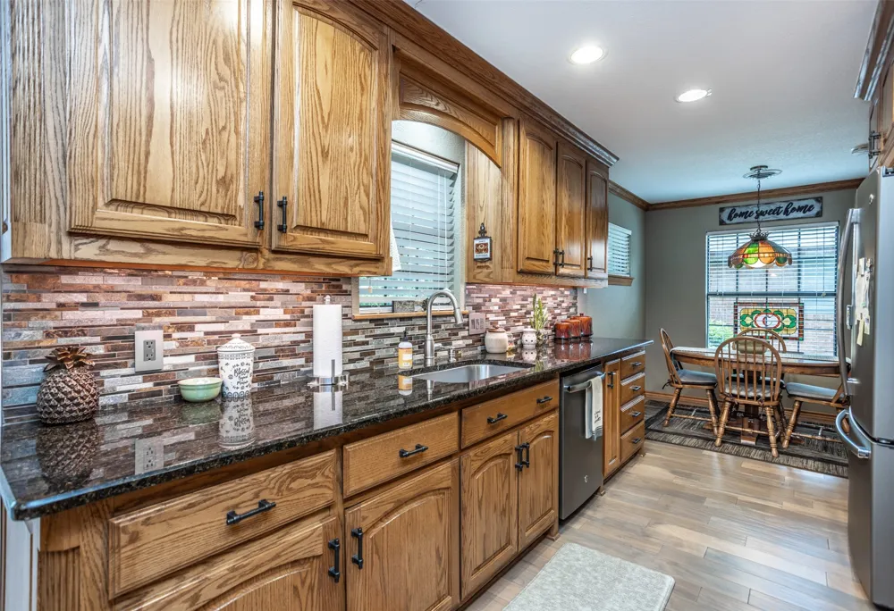 415 Rosedale Drive Gainesville, TX 76240
