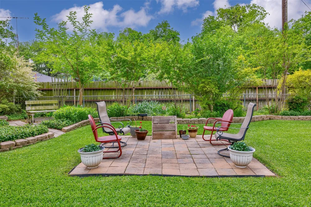 415 Rosedale Drive Gainesville, TX 76240