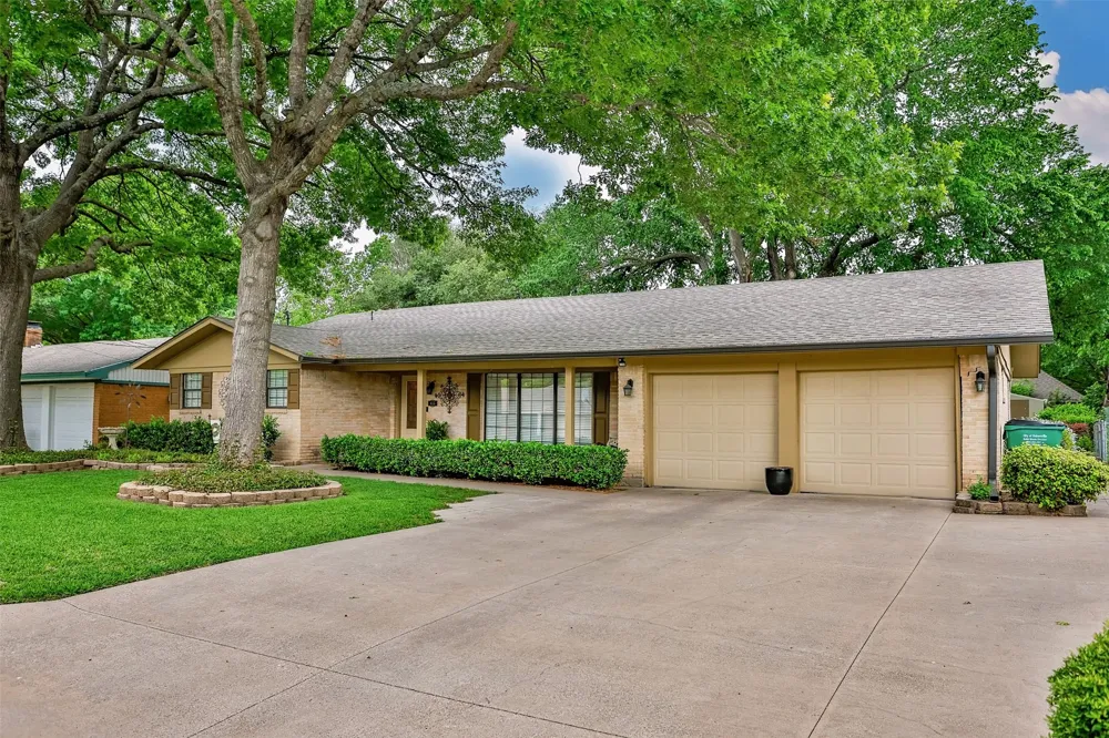 415 Rosedale Drive Gainesville, TX 76240