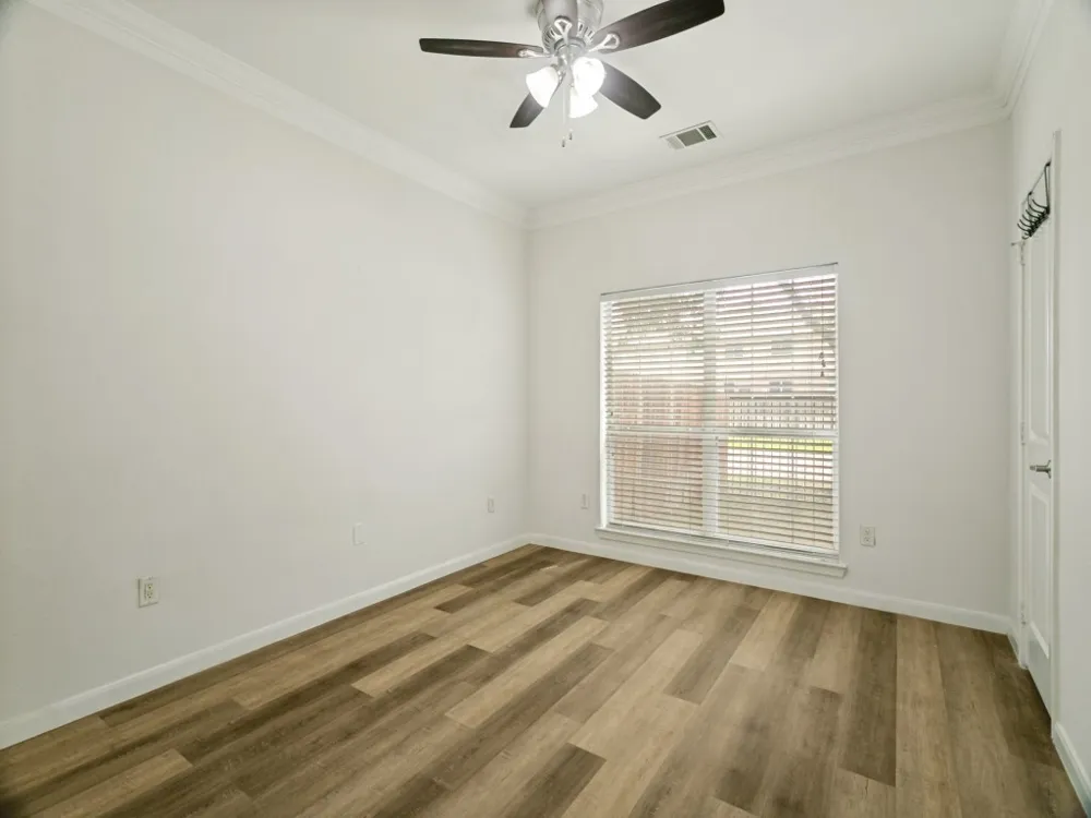 1947 Sherburne Street Lewisville, TX 75067