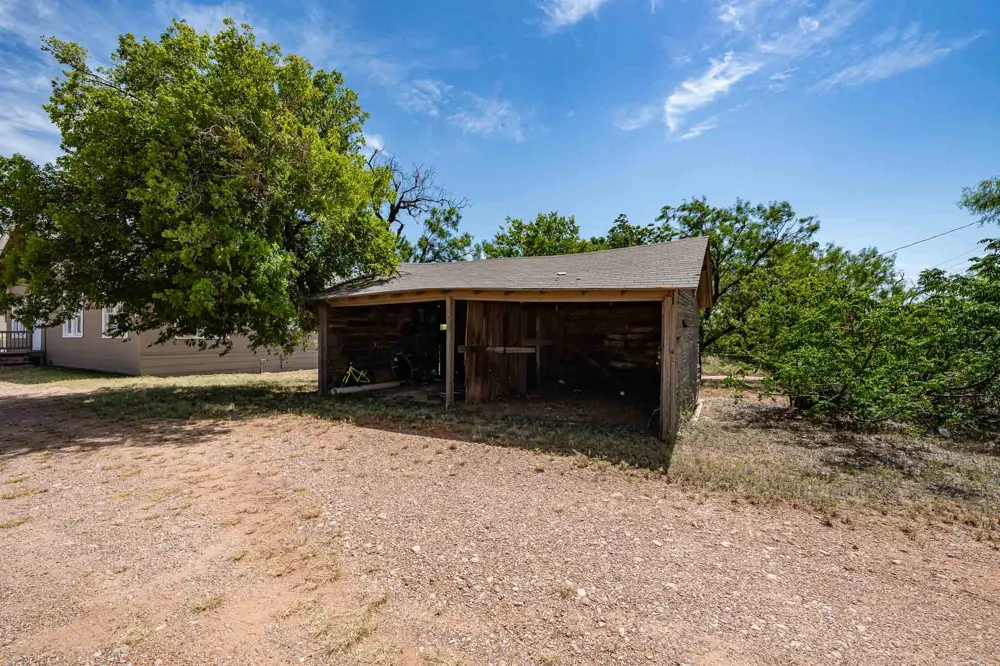 720 E Mcharg Street Stamford, TX 79553