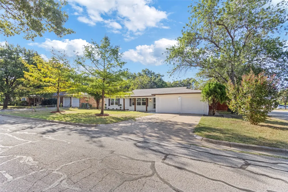 7800 Arnold Terrace North Richland Hills, TX 76180