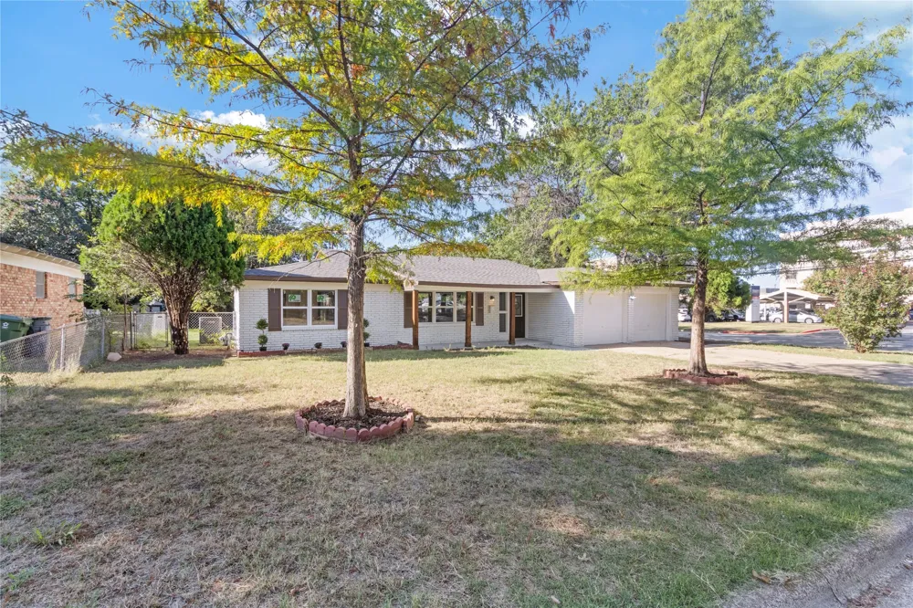 7800 Arnold Terrace North Richland Hills, TX 76180