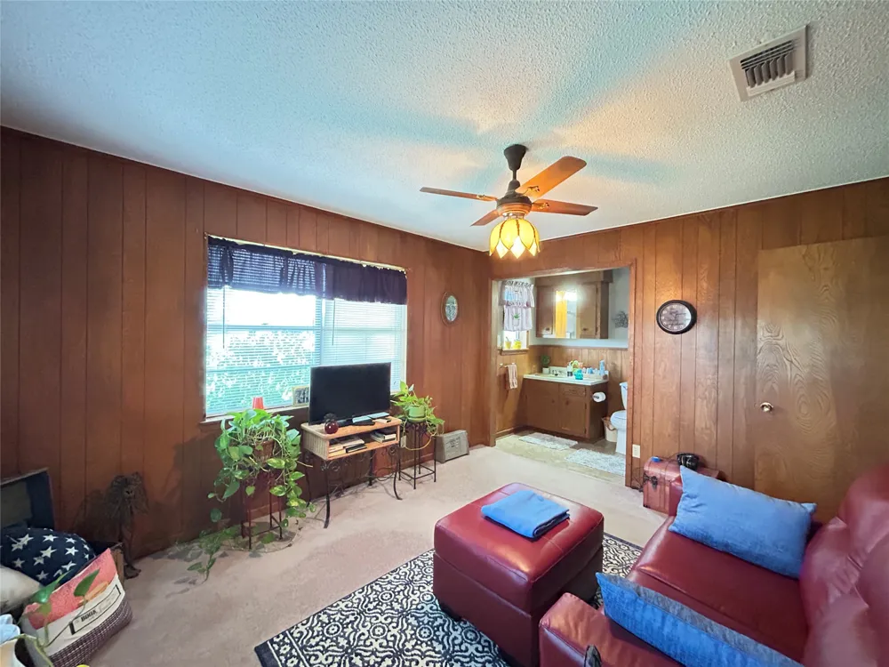 409 County Road 1167 Brashear, TX 75420