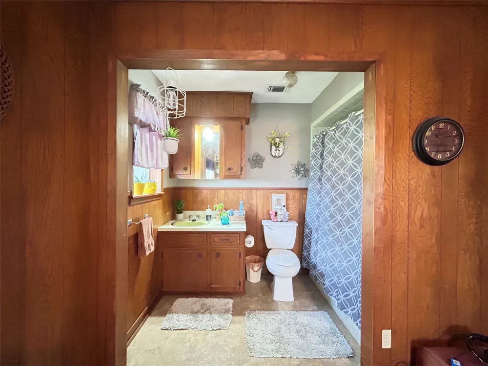 409 County Road 1167 Brashear, TX 75420