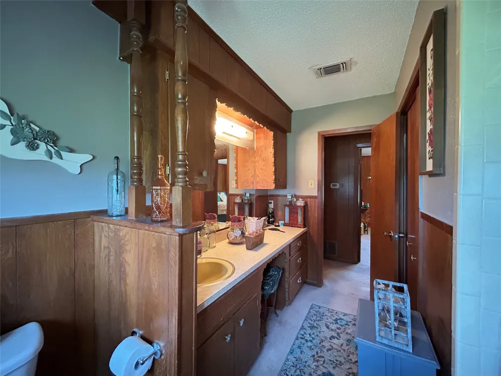 409 County Road 1167 Brashear, TX 75420