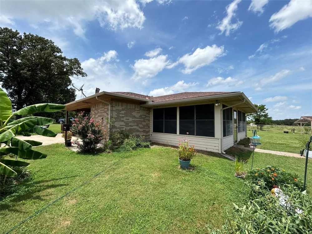 409 County Road 1167 Brashear, TX 75420