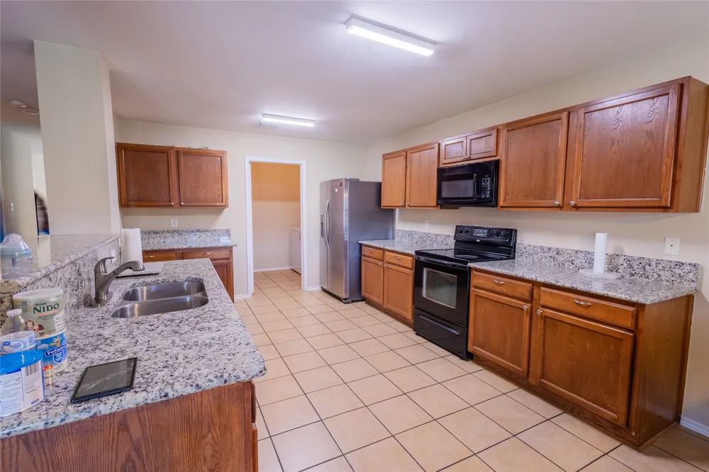 5718 Green Ivy Road Denton, TX 76210