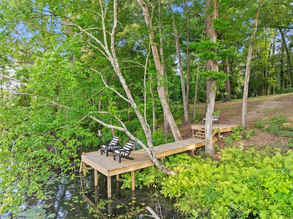 1075 An County Road 323 Palestine, TX 75803