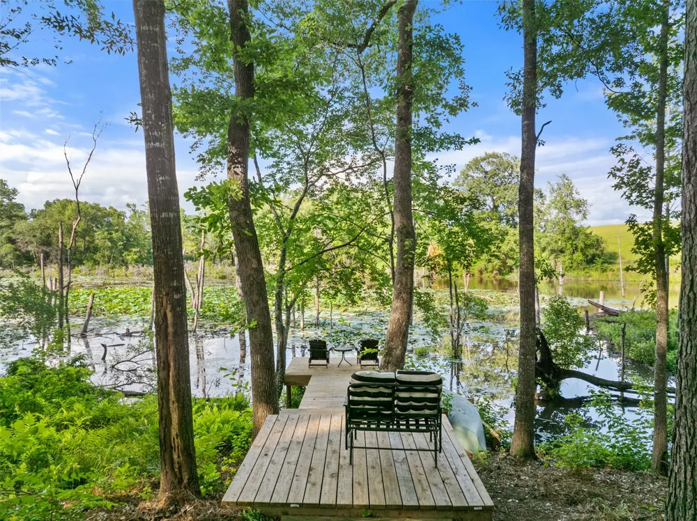 1075 An County Road 323 Palestine, TX 75803