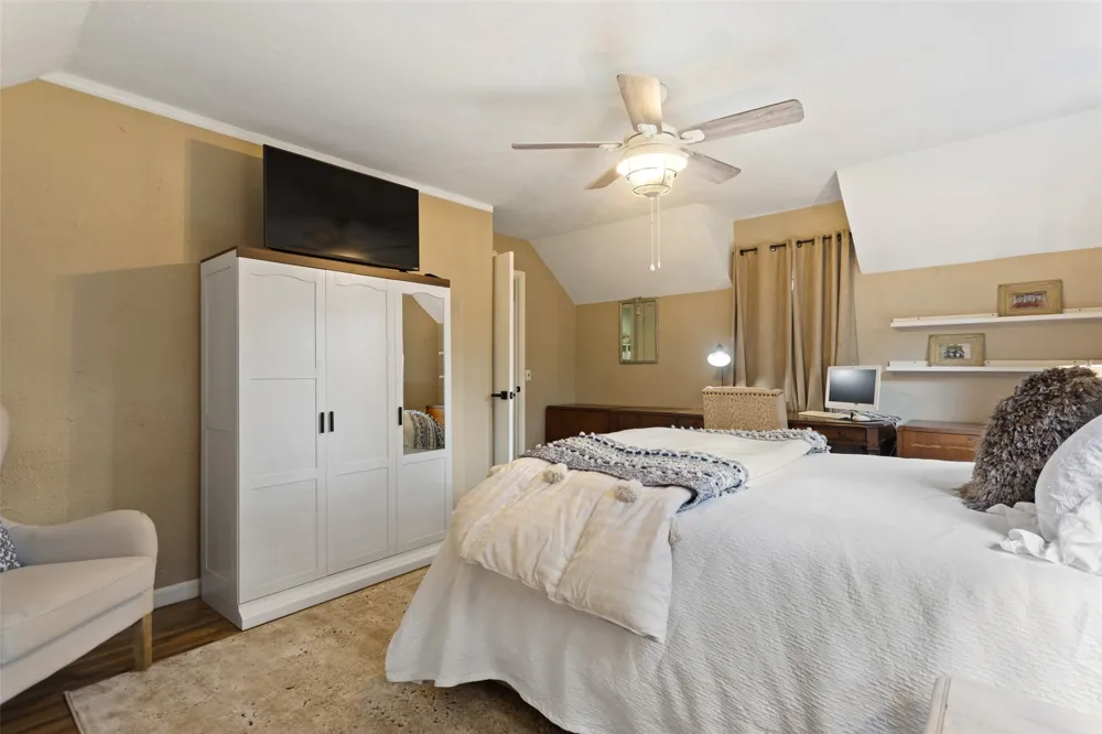1075 An County Road 323 Palestine, TX 75803