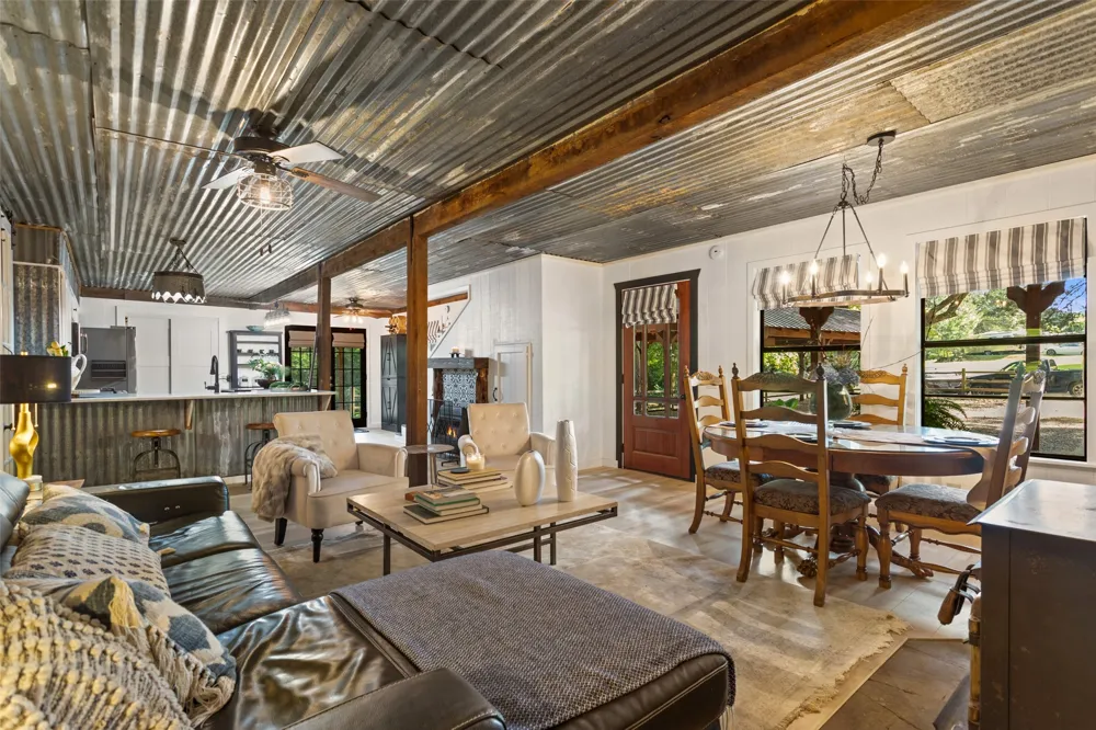 1075 An County Road 323 Palestine, TX 75803