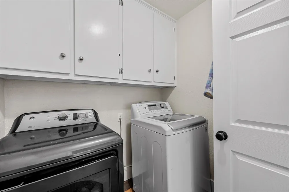 401 Avenue V Clifton, TX 76634