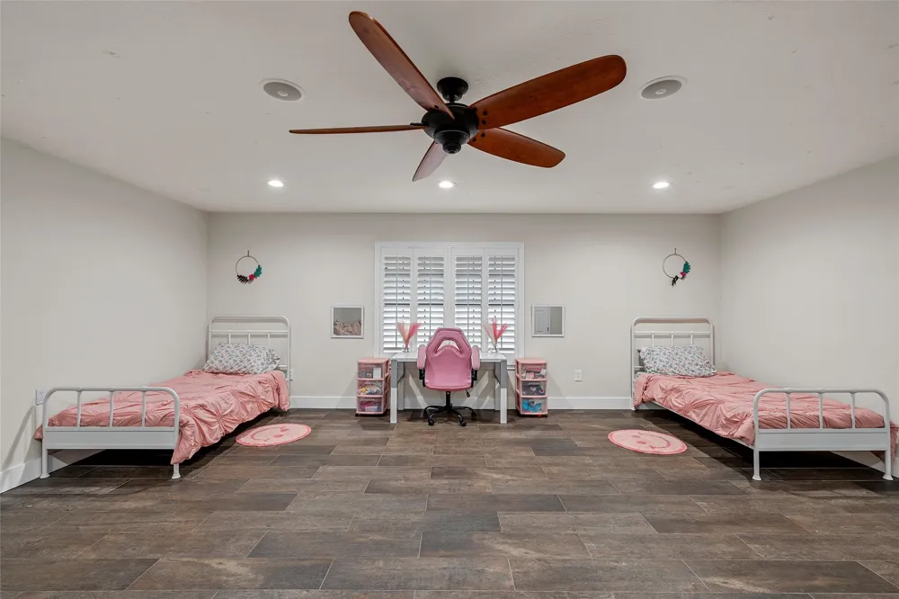 401 Avenue V Clifton, TX 76634