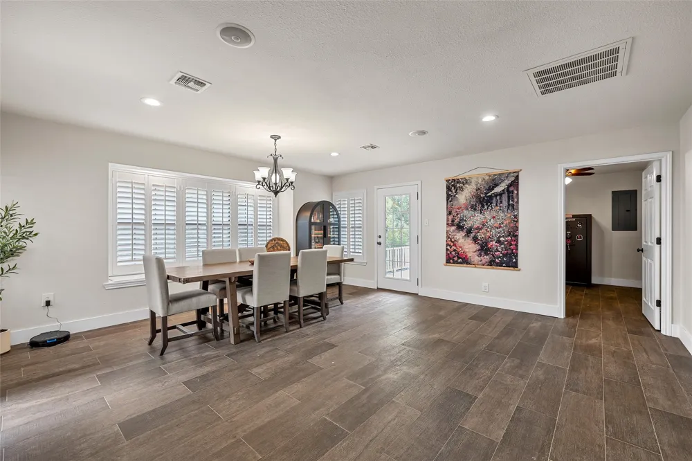 401 Avenue V Clifton, TX 76634