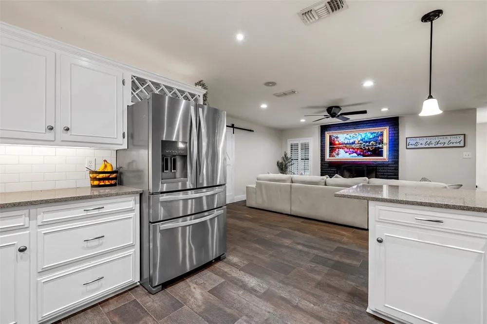401 Avenue V Clifton, TX 76634