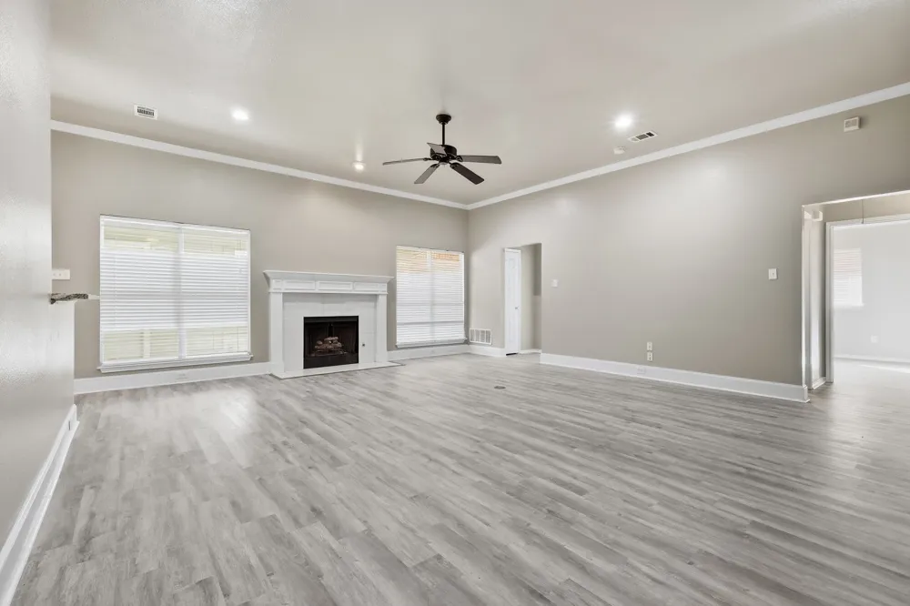 1718 Creek Valley Road Mesquite, TX 75181