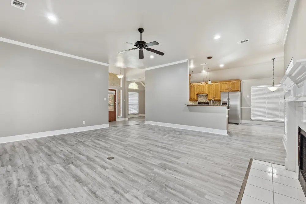1718 Creek Valley Road Mesquite, TX 75181