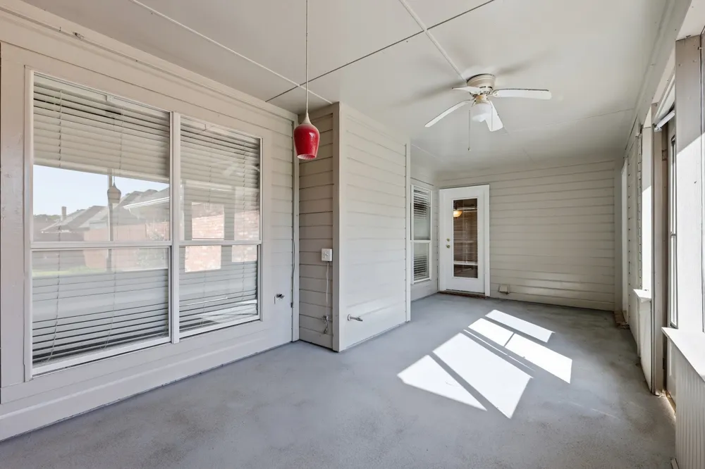 1718 Creek Valley Road Mesquite, TX 75181