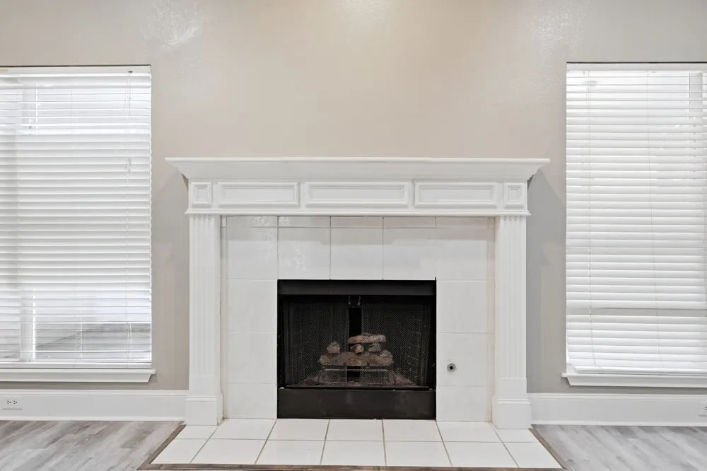 1718 Creek Valley Road Mesquite, TX 75181