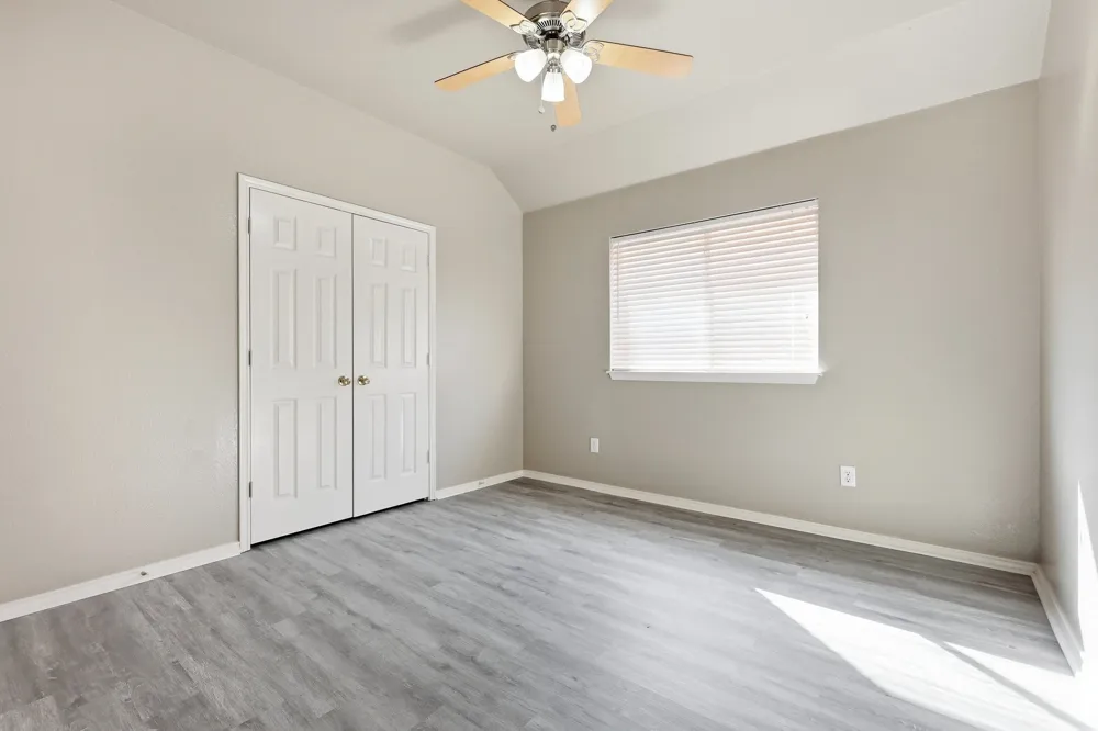 1718 Creek Valley Road Mesquite, TX 75181