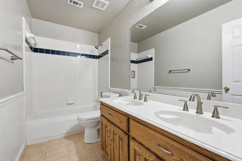1718 Creek Valley Road Mesquite, TX 75181