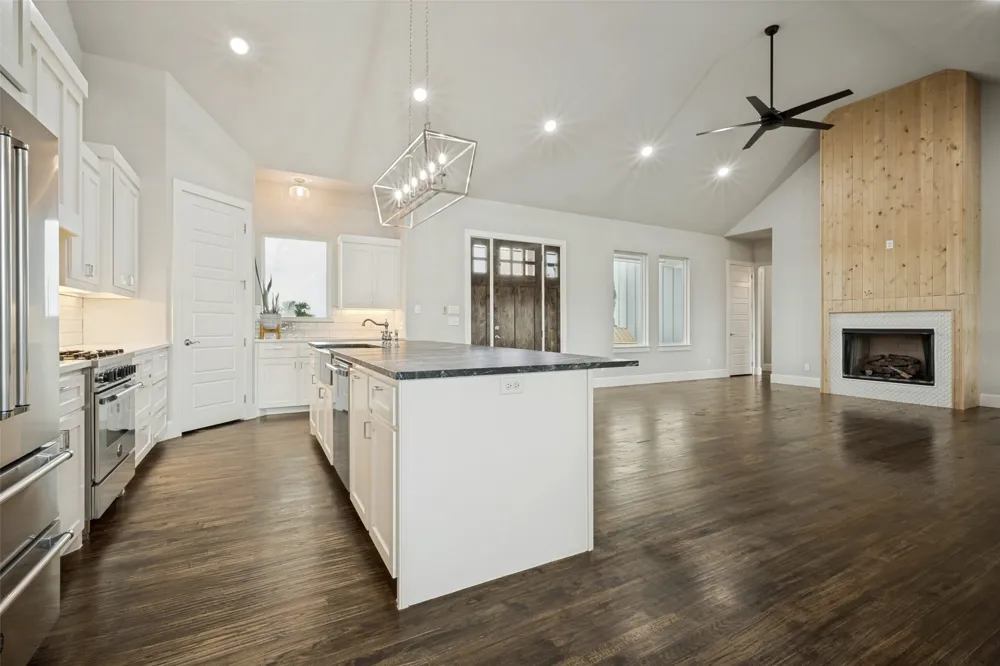 1346 County Road 2625 Decatur, TX 76234