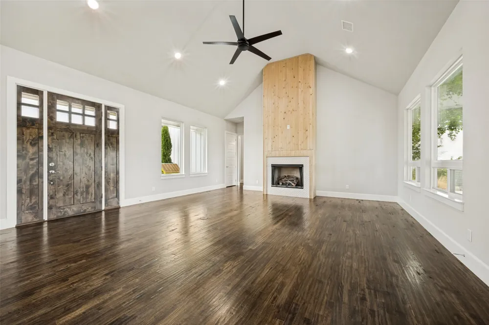 1346 County Road 2625 Decatur, TX 76234