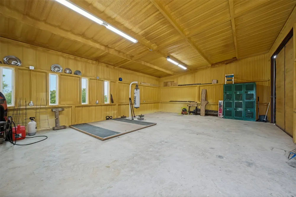 1346 County Road 2625 Decatur, TX 76234
