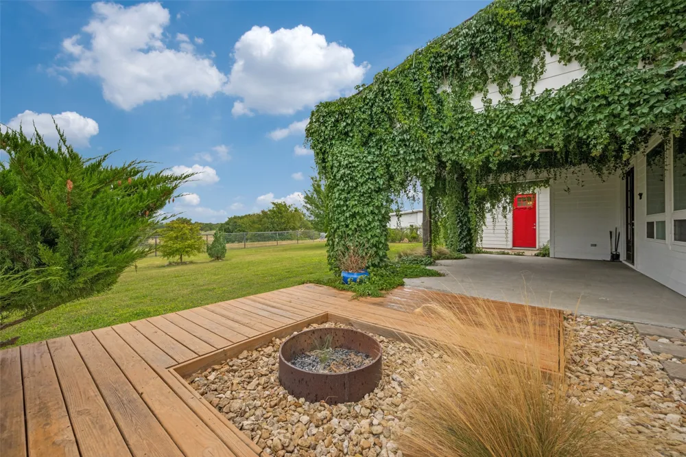 1346 County Road 2625 Decatur, TX 76234