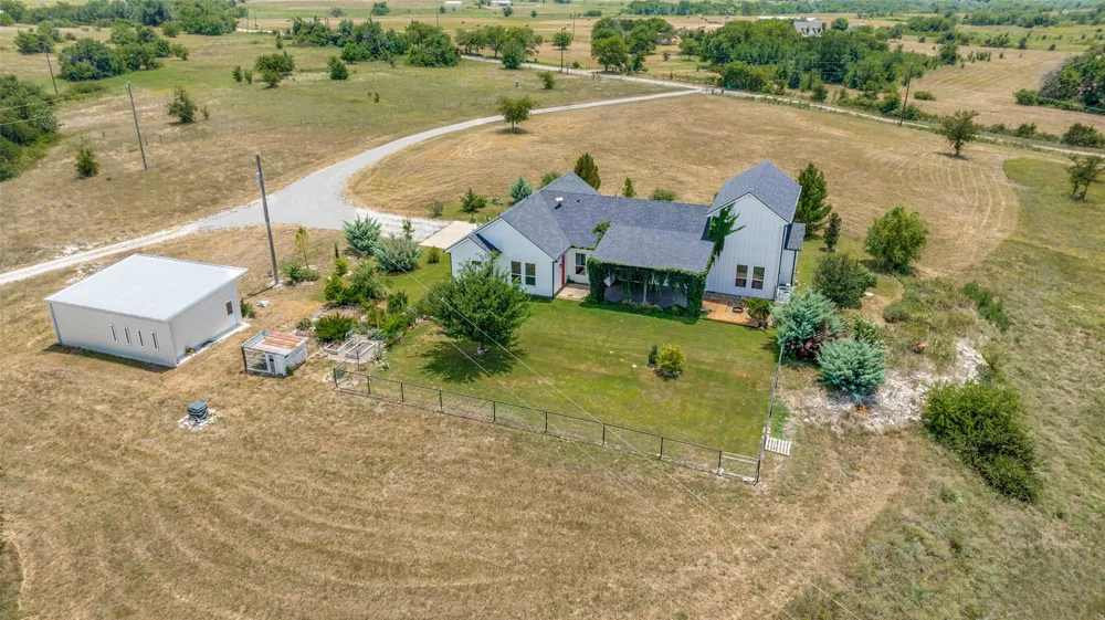 1346 County Road 2625 Decatur, TX 76234