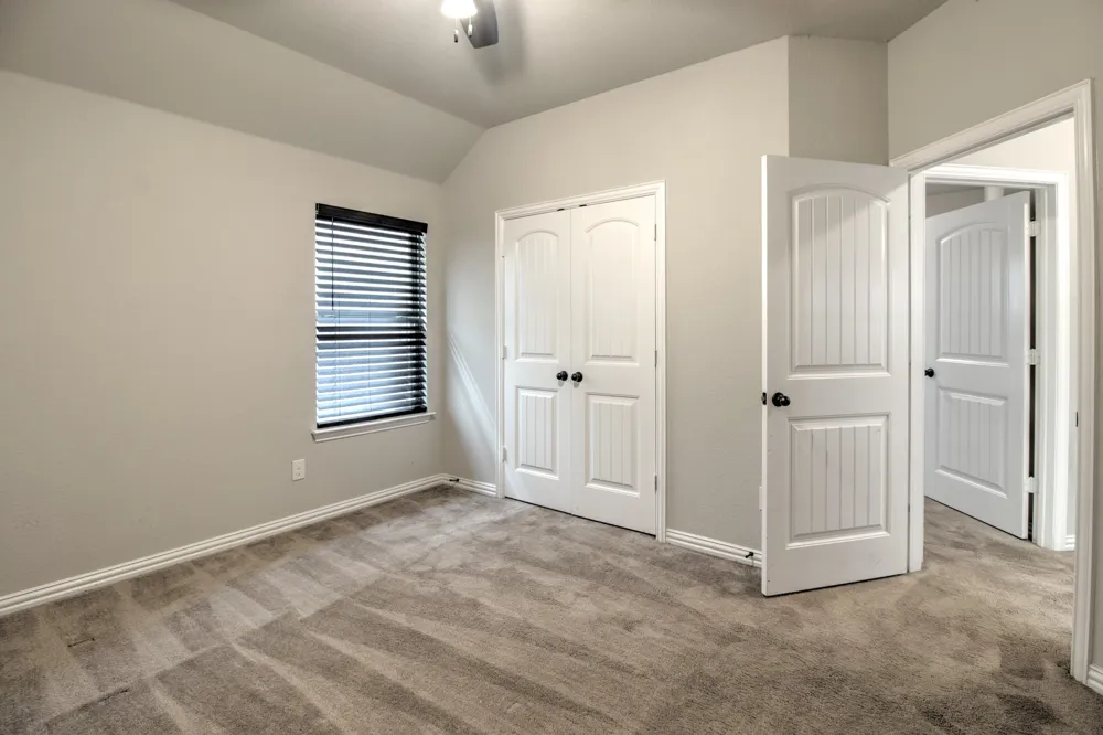 1809 SILVER OAKS Gainesville, TX 76240