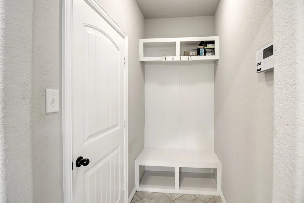 1809 SILVER OAKS Gainesville, TX 76240