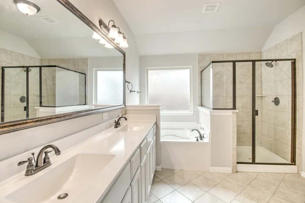 1809 SILVER OAKS Gainesville, TX 76240