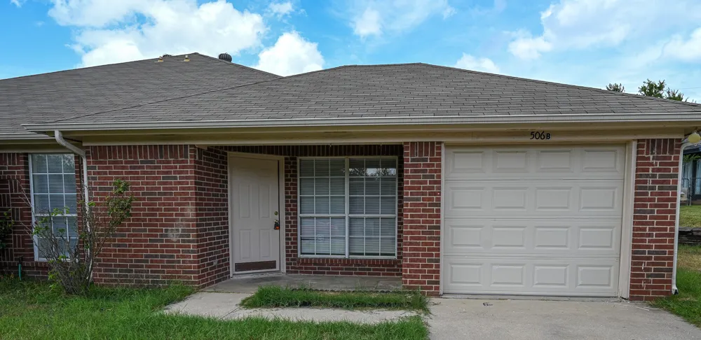 506 Valleyridge Court #B Decatur, TX 76234