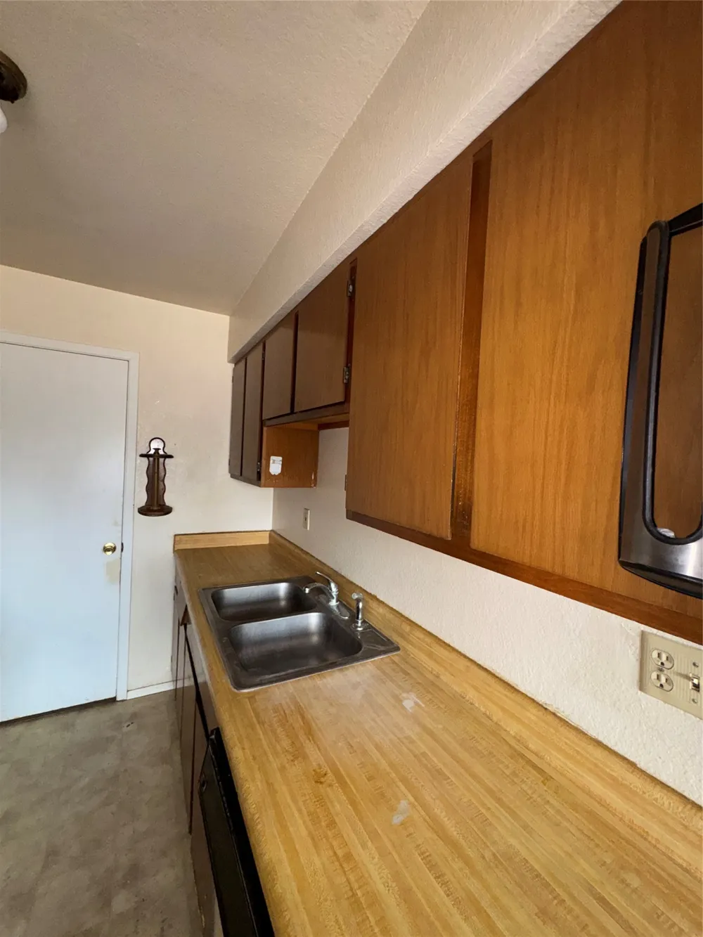 10709 Quartz Street El Paso, TX 79924
