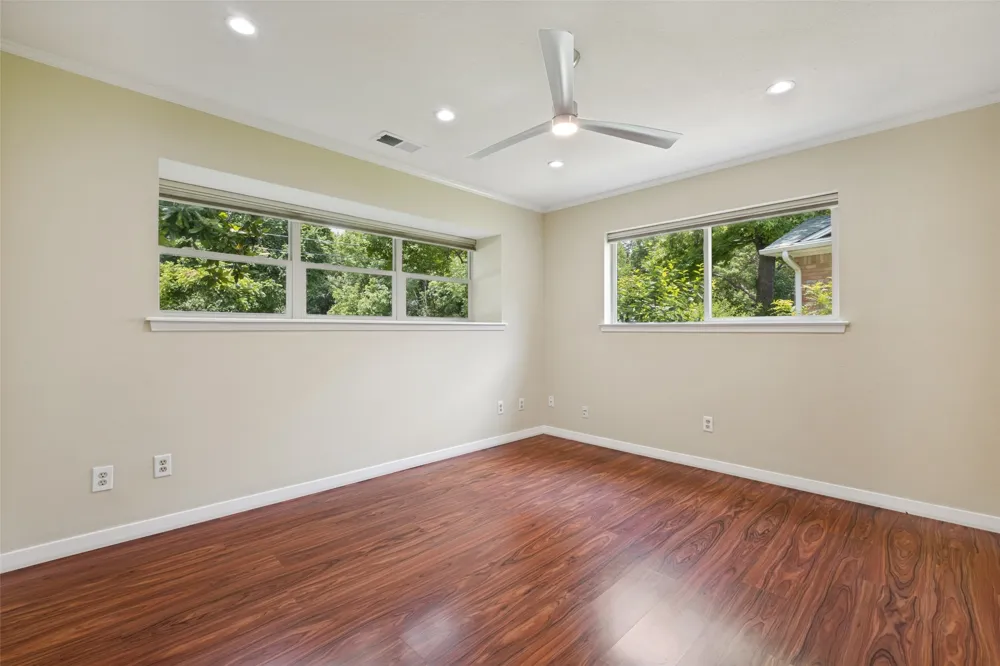 12022 Dixfield Drive Dallas, TX 75218