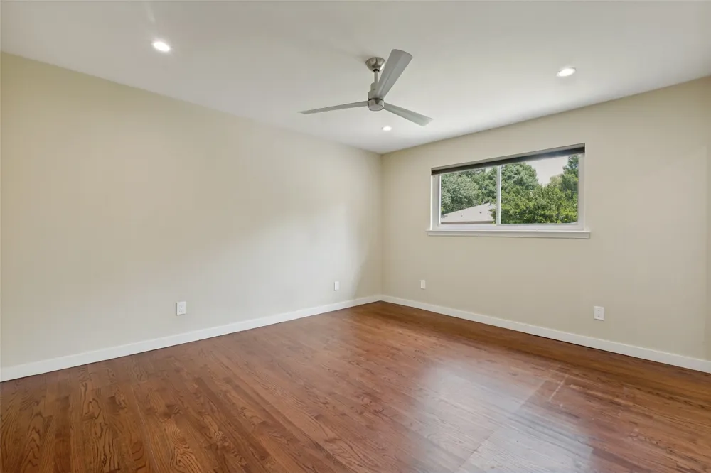 12022 Dixfield Drive Dallas, TX 75218