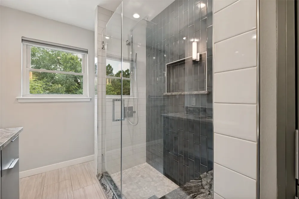 12022 Dixfield Drive Dallas, TX 75218