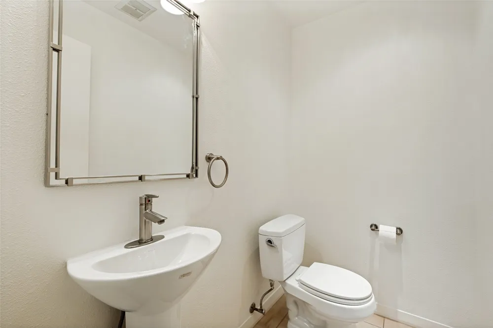 12022 Dixfield Drive Dallas, TX 75218