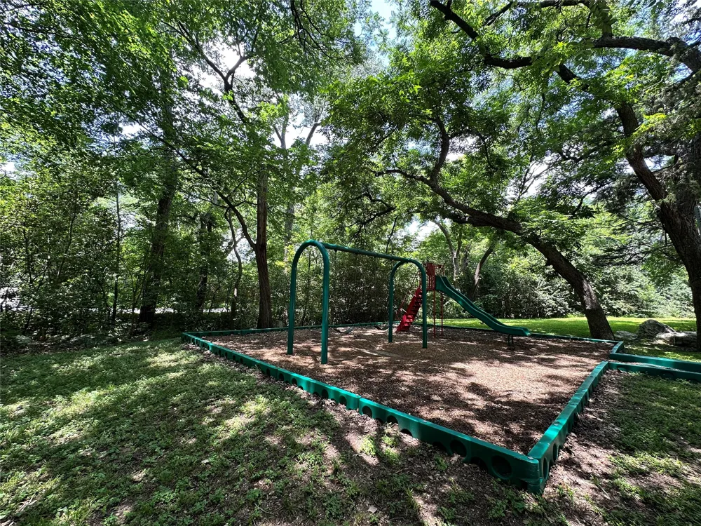 12022 Dixfield Drive Dallas, TX 75218