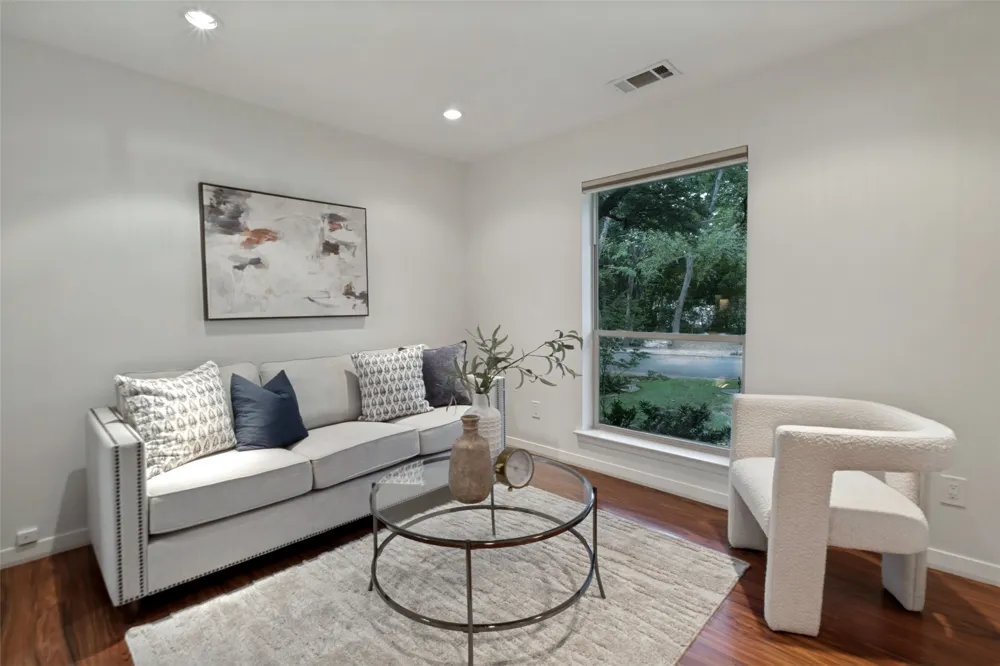 12022 Dixfield Drive Dallas, TX 75218
