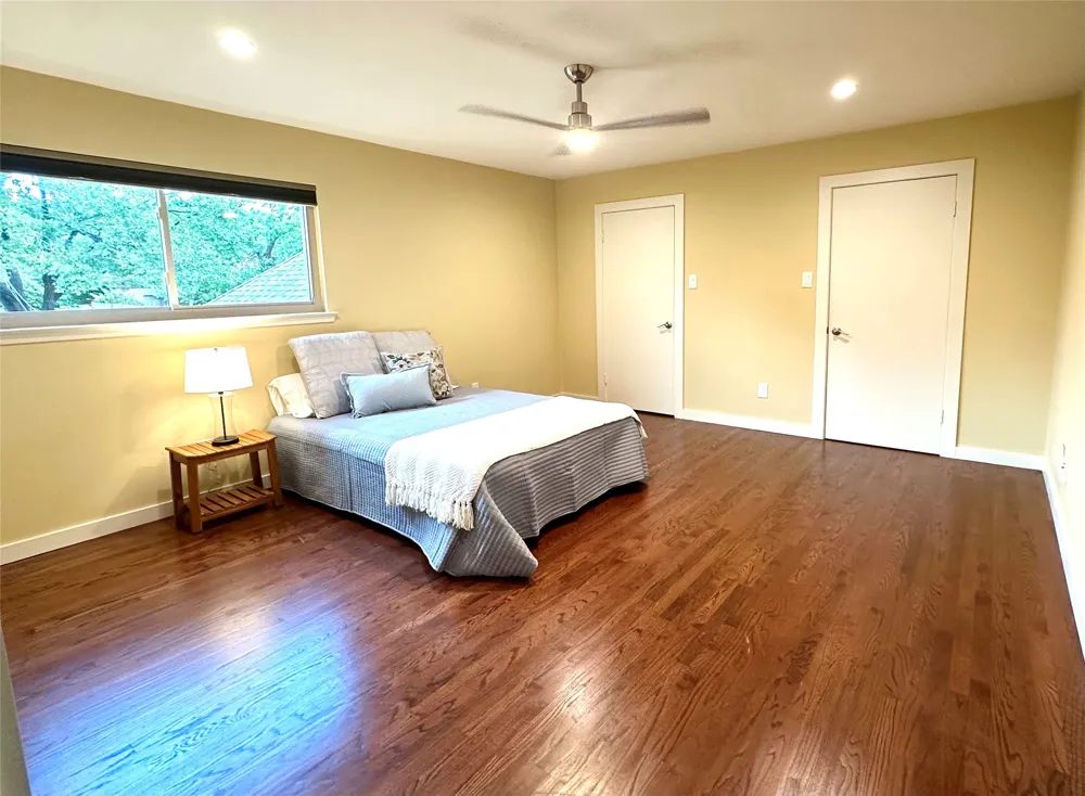 12022 Dixfield Drive Dallas, TX 75218