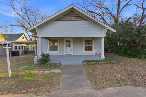 405 College Street