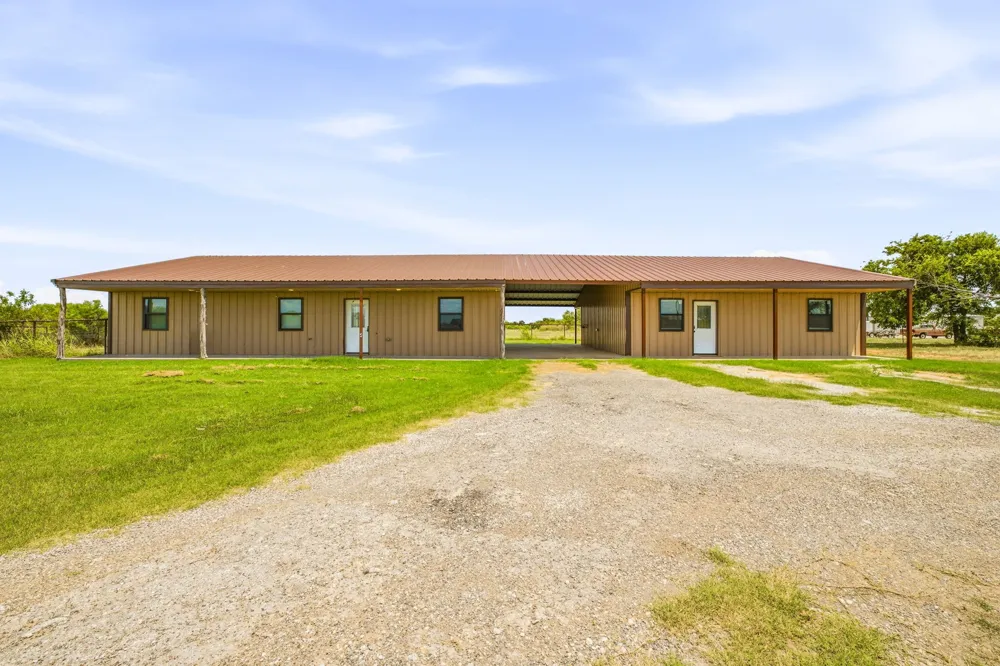 341 Wesley Chapel Road Jacksboro, TX 76458