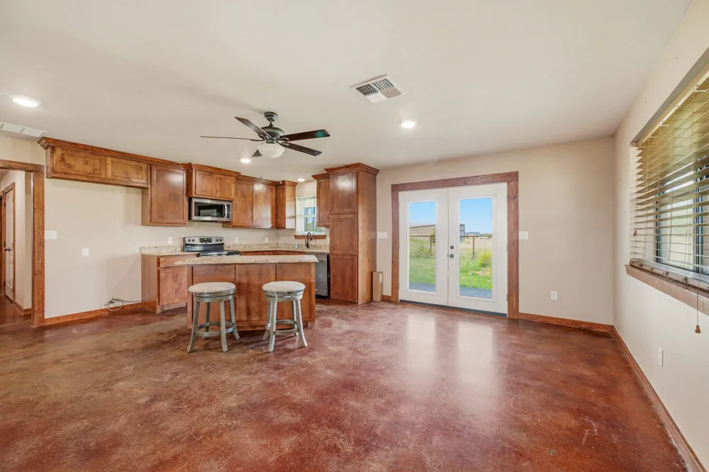 341 Wesley Chapel Road Jacksboro, TX 76458