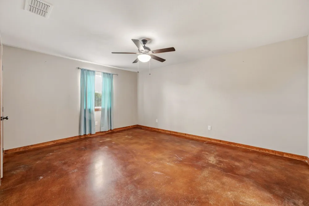 341 Wesley Chapel Road Jacksboro, TX 76458