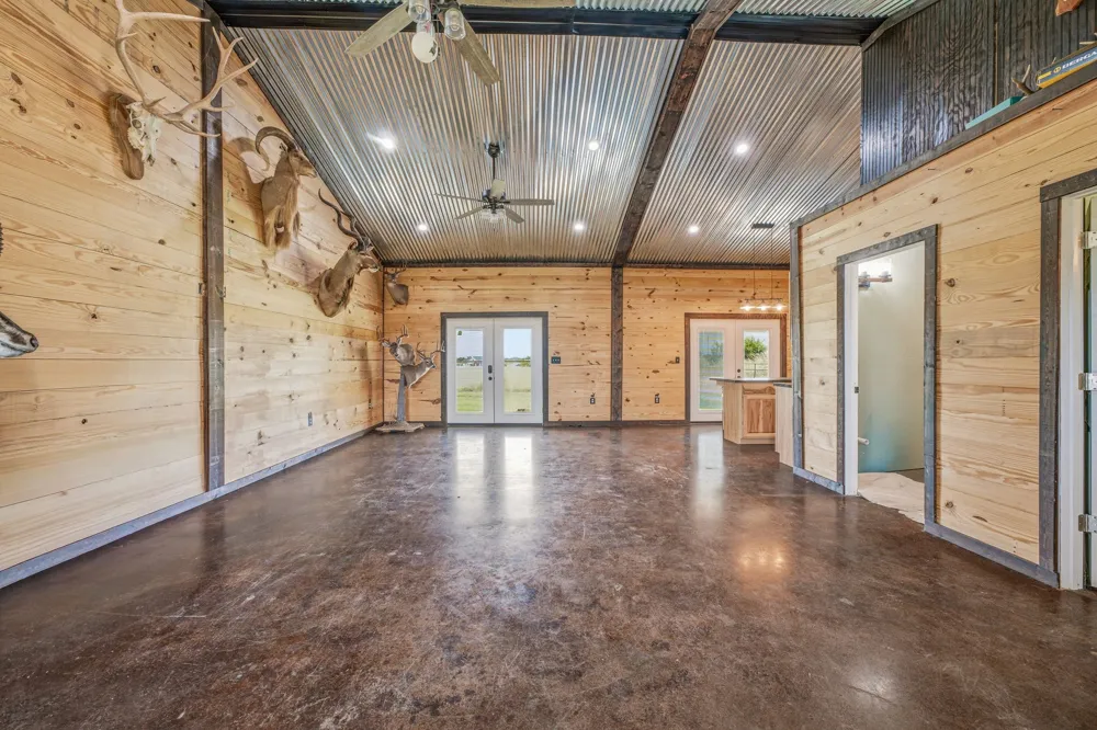 341 Wesley Chapel Road Jacksboro, TX 76458
